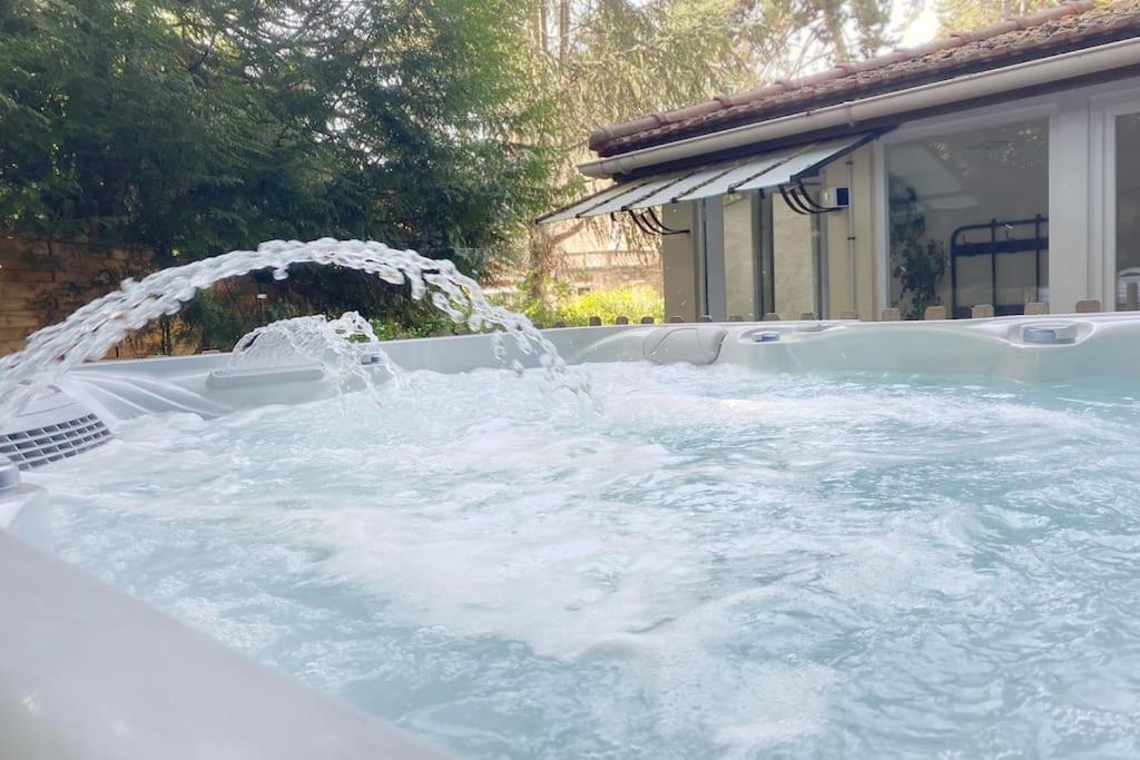 פאליזו Maison Avec Jardin Et Jacuzzi Proche Polytechnique מראה חיצוני תמונה