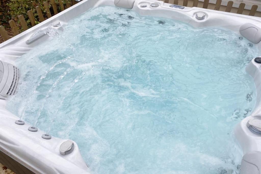 פאליזו Maison Avec Jardin Et Jacuzzi Proche Polytechnique מראה חיצוני תמונה